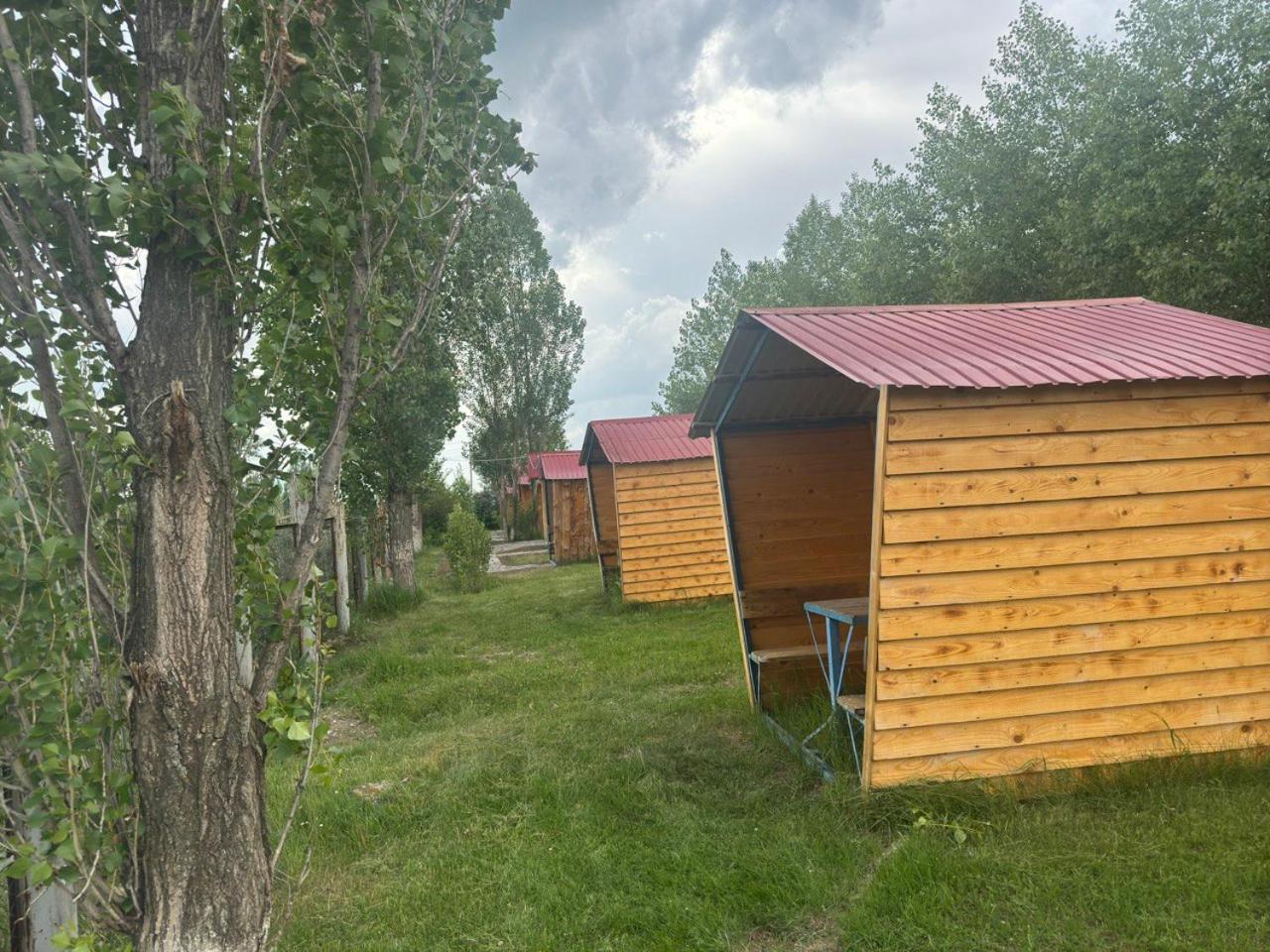 Hotel Hayots Ojakh *