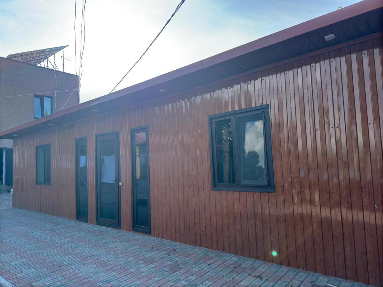 Hotel Hayots Ojakh *